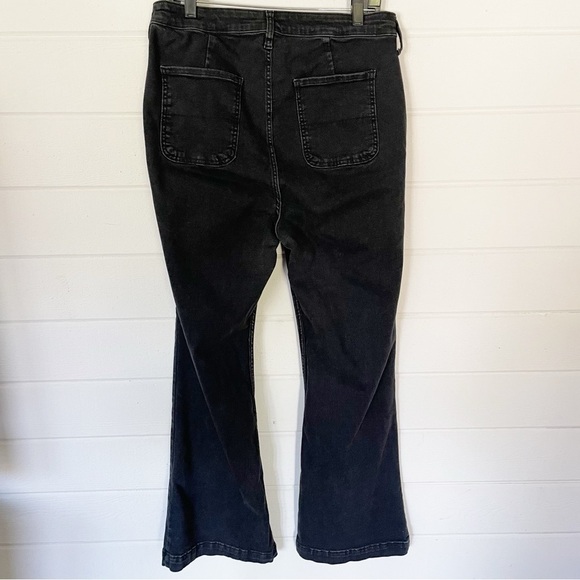 Old Navy Women’s Washed Black Extra High Rise Flare Trouser Jeans Size 14 - Picture 6 of 7